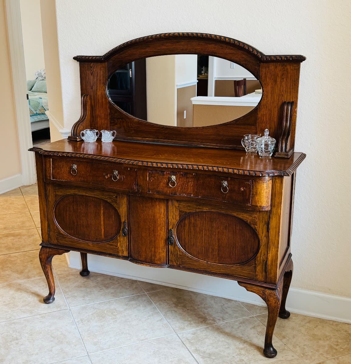 BEAUTIFUL FURNITURE/DECOR photo 1