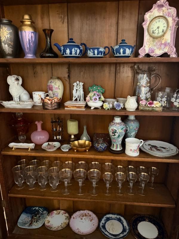 A MOMENT IN TIME - Glen Ellyn - Glass Silver plate items Vintage Books and so much more! photo 1