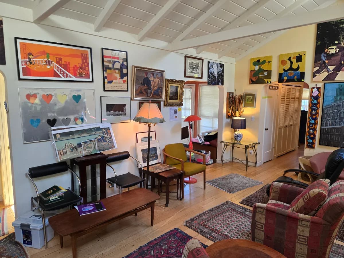 Lovely Garden Home in Berkeley that's Packed with treasures. photo 1