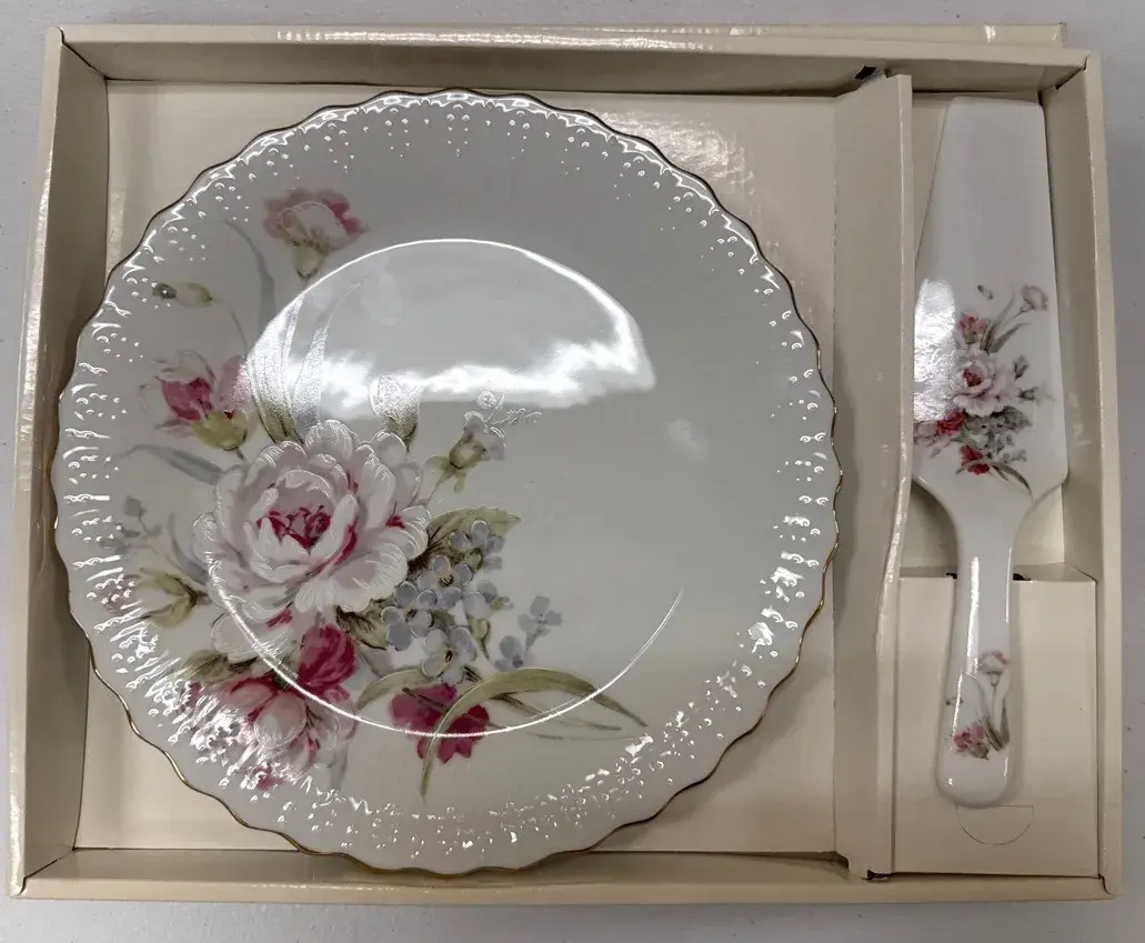Set the Table: Vintage & Fine China Favorites photo 1