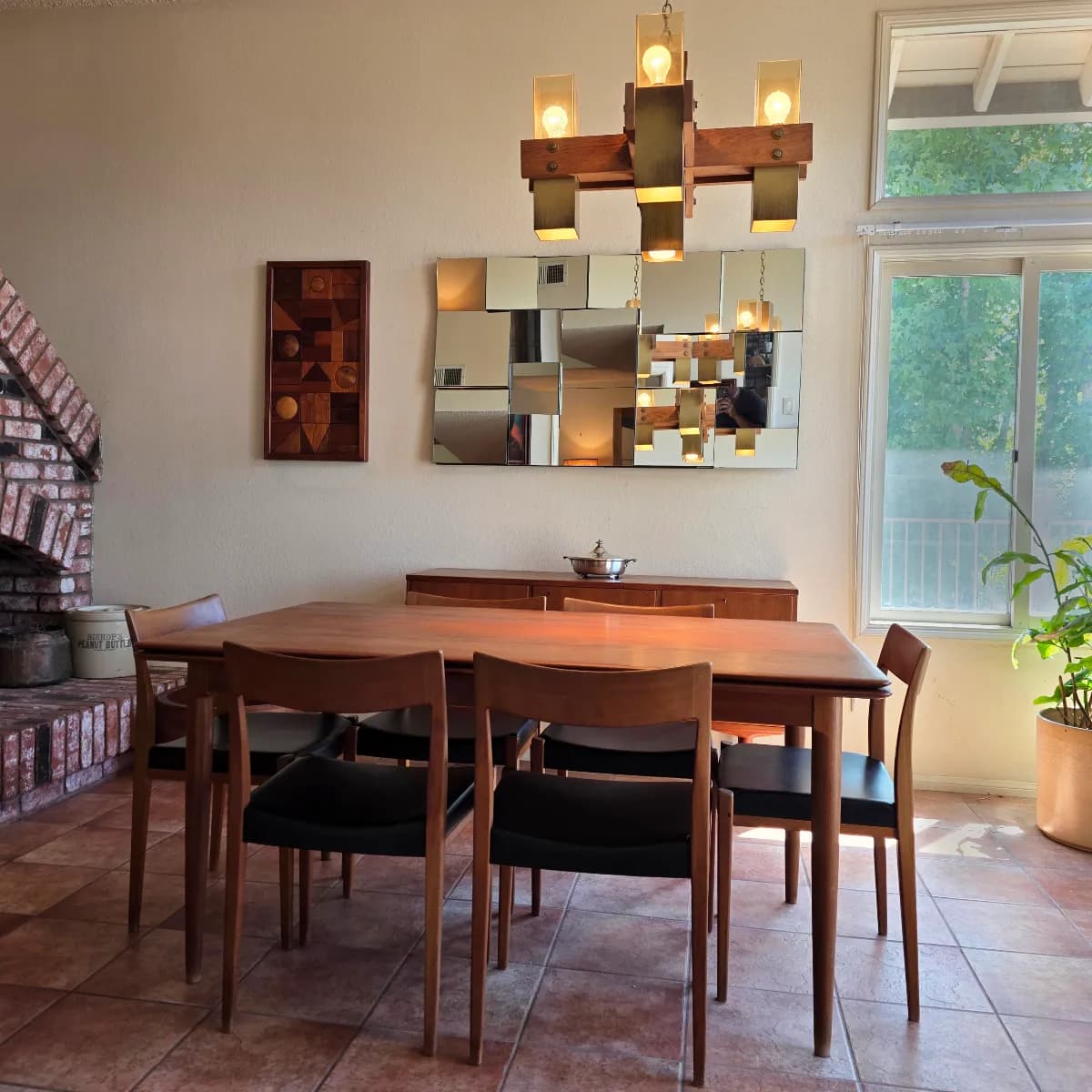 Major Anaheim Hills Collector Estate | MCM, Lighting, Native Art, Militaria, Sterling photo 1