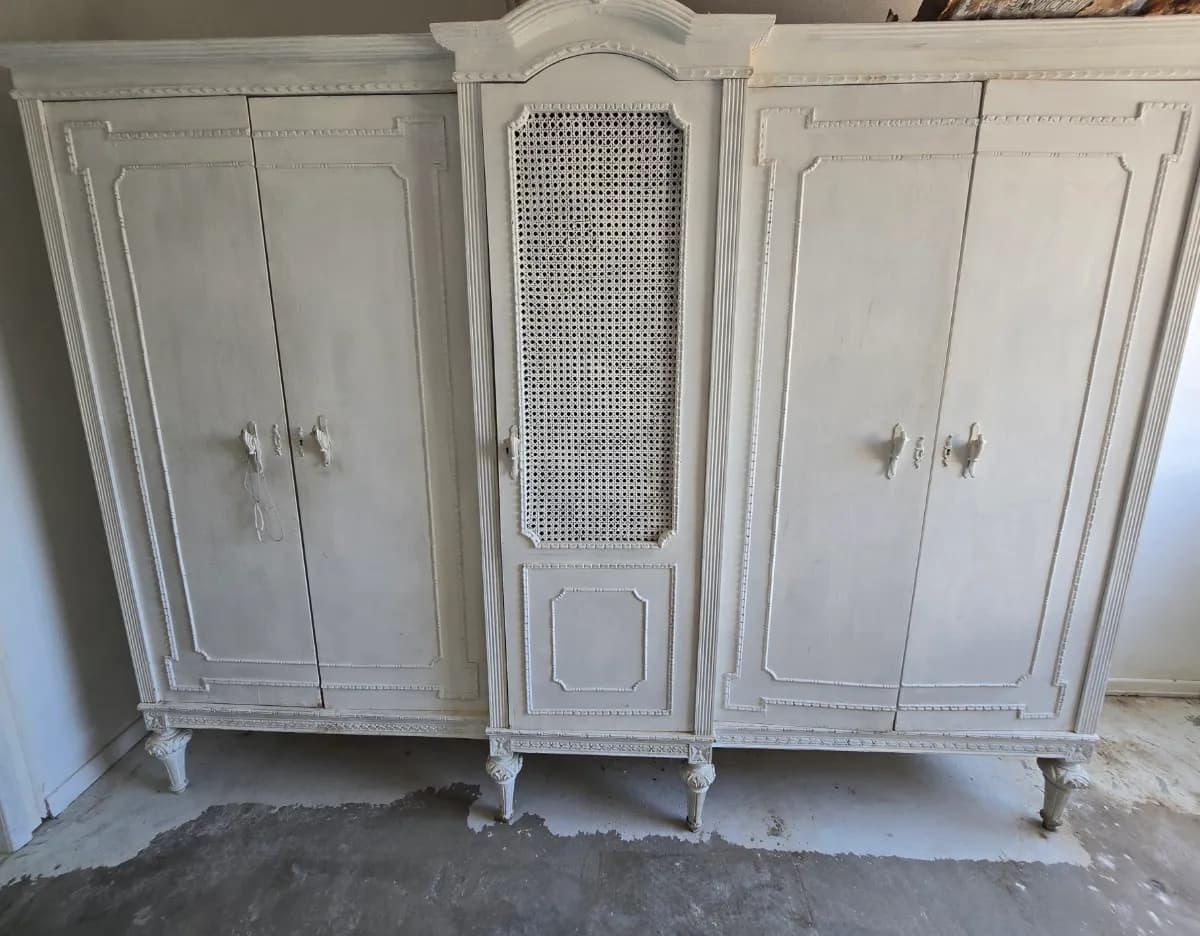 Furniture 50%off photo 1