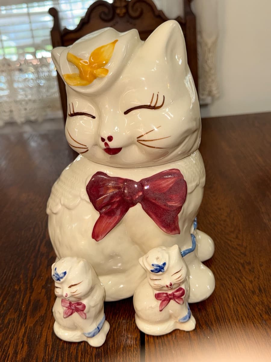 Plant City Two Day Estate Sale filled with Antiques, Parlor Lamps, and so much more! Hosted by Fresh Start Estate Liquidators photo 1