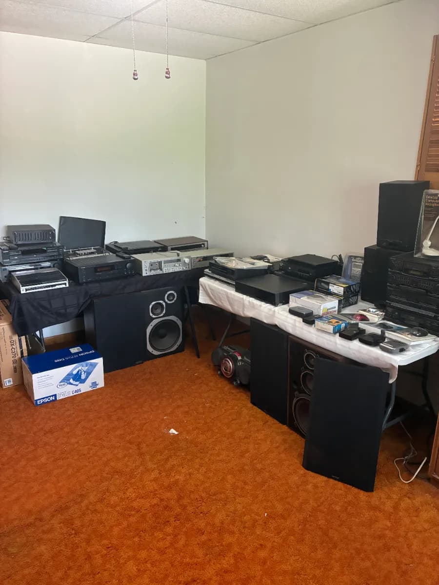 Vintage Stereo Equipment, Electronics, and a Few Books in Midlothian! photo 1