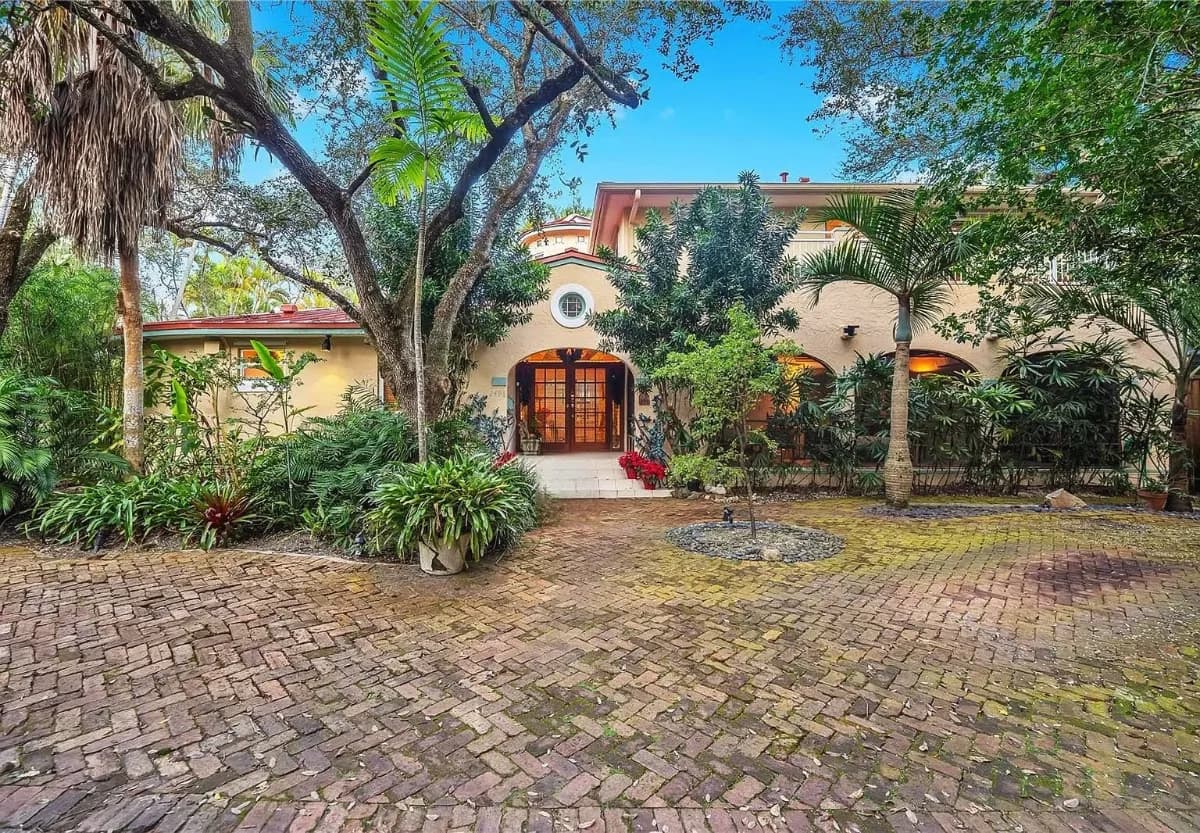 NORTH GROVE ESTATE SALE photo 1