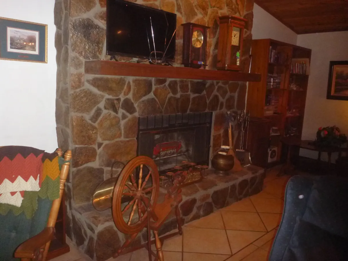 Legacy Estate Solutions is presenting a very interesting sale with antiques in great condition along with a wide variety of treasures. photo 1