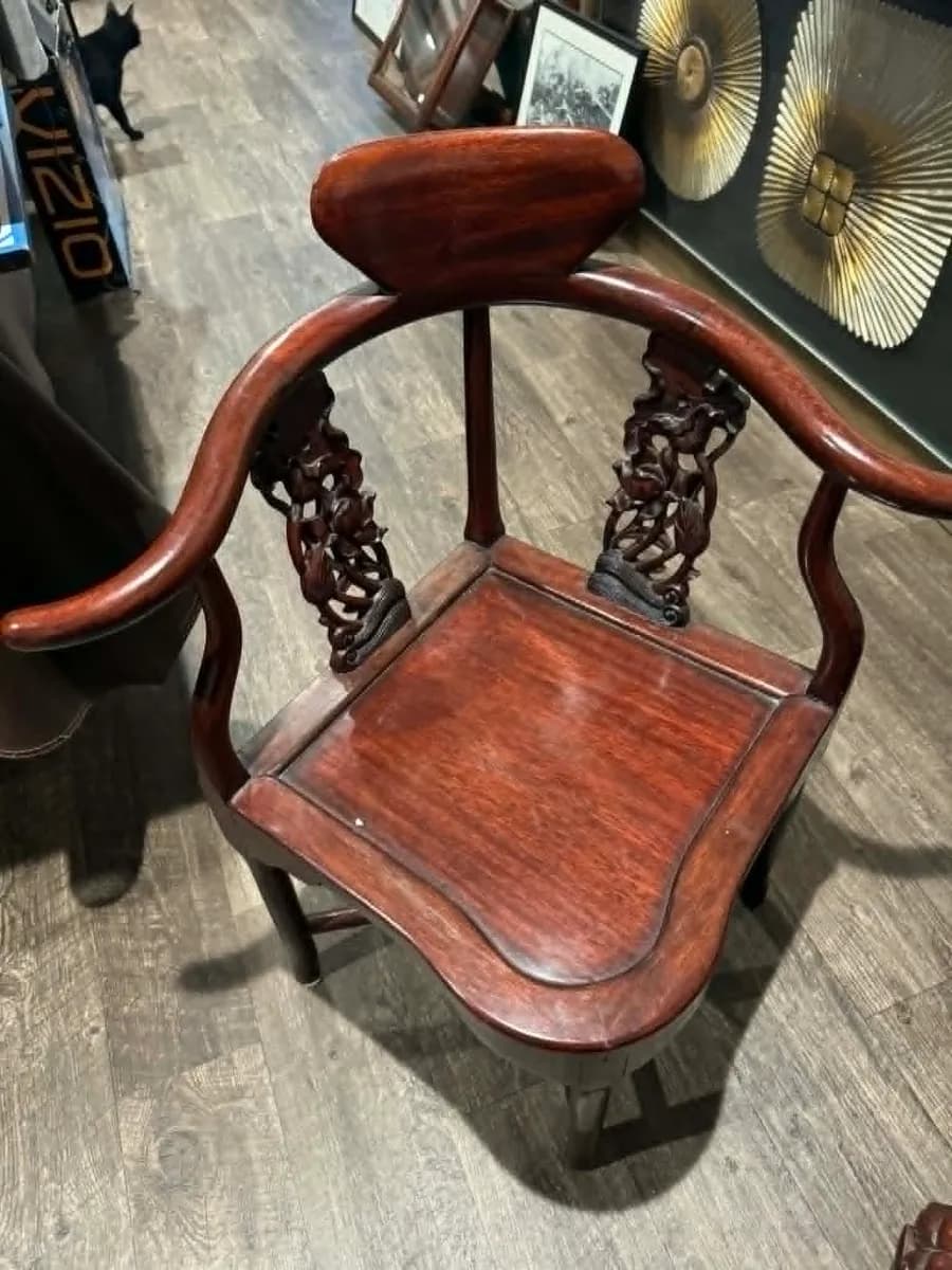 Estate Collection Auction – Antiques, Vintage Décor, Howdy Doody, Vases & More photo 1