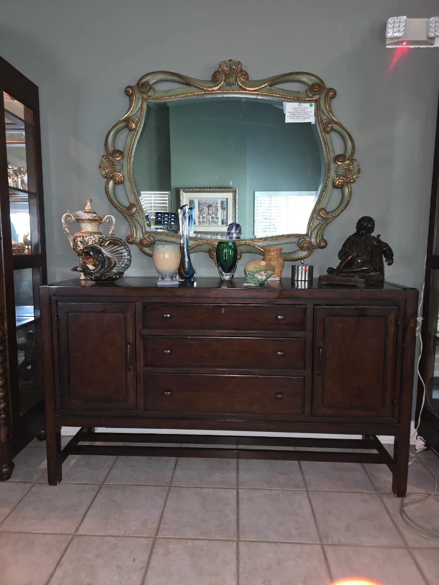 MASSIVE 4000 SQ FT ESTATE SALE photo 1