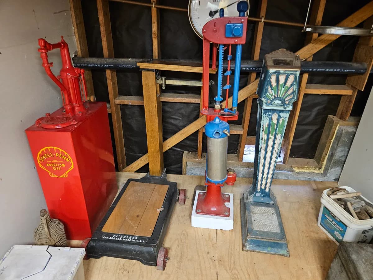 Amazing Applegate Estate Sale photo 1