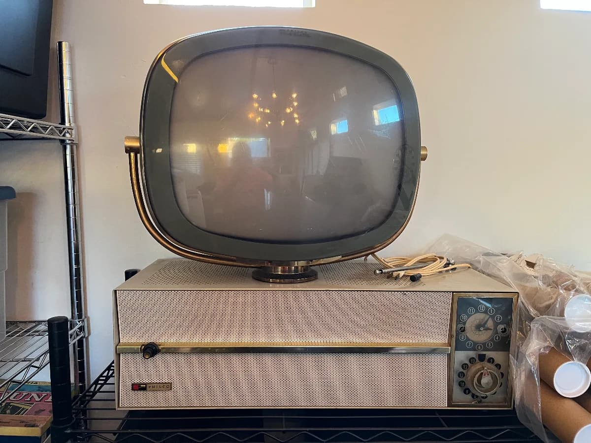 Mid Century Madness Continues. Collector's sale and more photo 1