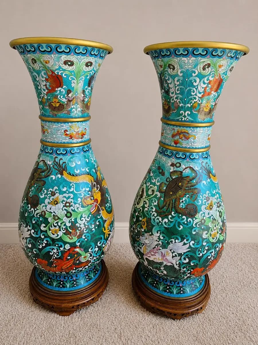 THE FINER THINGS IN MANHATTAN BEACH SALE photo 1