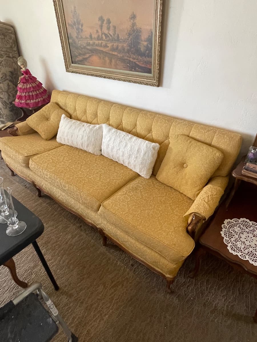 CHARMING LITTLE 1950s HOME ESTATE SALE - VINTAGE FURNITURE DECORATIONS AND MORE photo 1