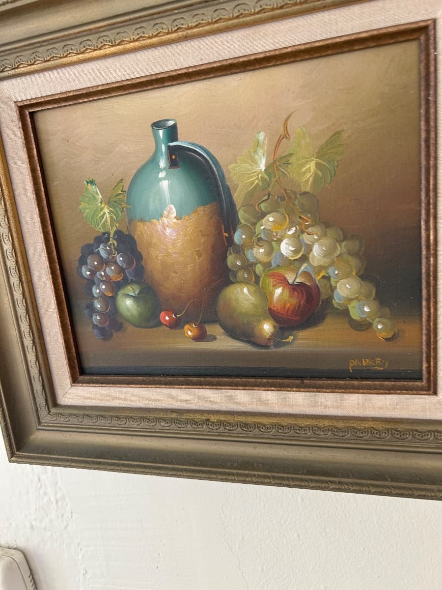 Estate sale - the player photo 1