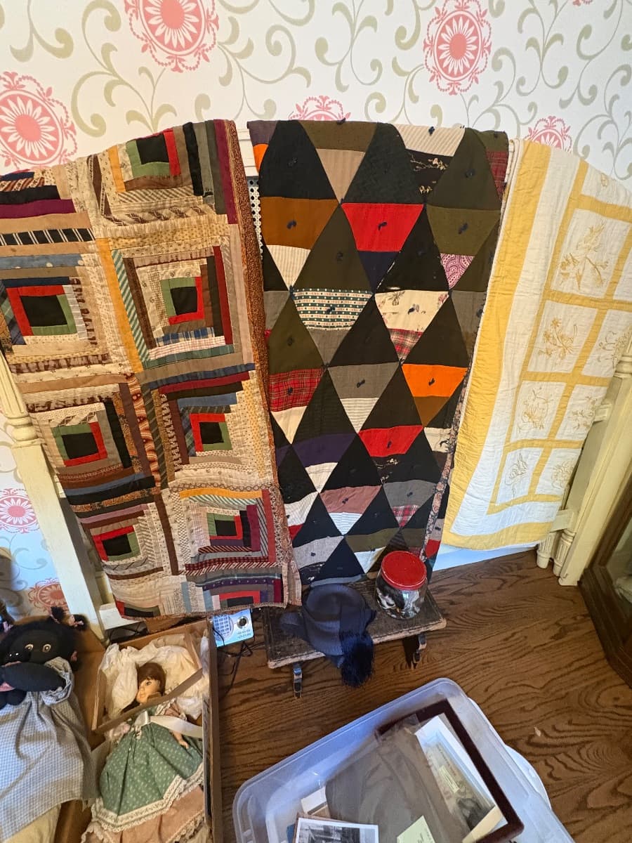 Petaluma Antique Collectors Estate Sale photo 1