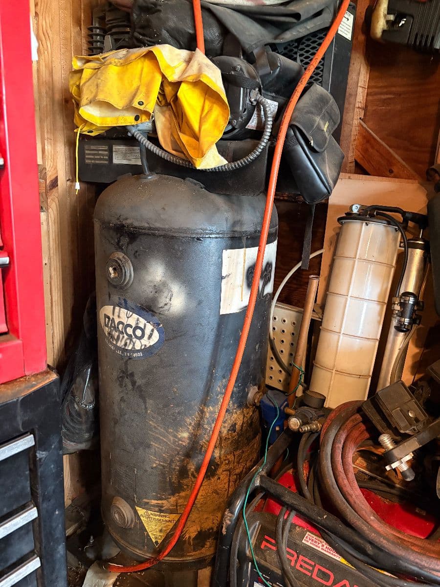 Terry & Robin Carmack, Mechanic Tools, Farmhouse Decor, Vintage, Antiques & Lots More photo 3