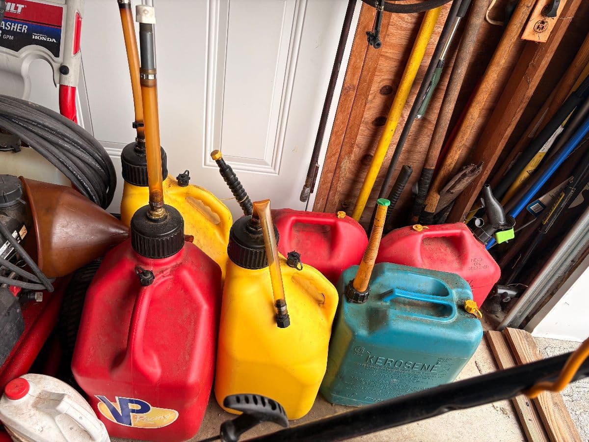 Terry & Robin Carmack, Mechanic Tools, Farmhouse Decor, Vintage, Antiques & Lots More photo 12