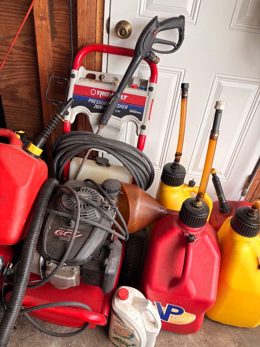 Terry & Robin Carmack, Mechanic Tools, Farmhouse Decor, Vintage, Antiques & Lots More photo 11