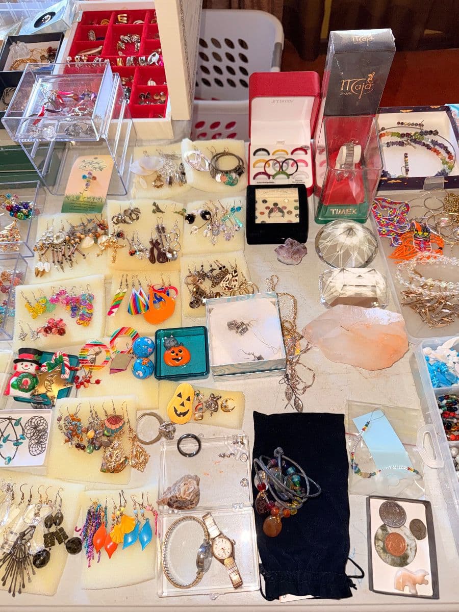 Huge 3 Day Portage Estate Sale! The Ageless Treasure! photo 3