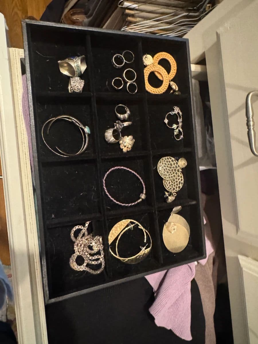J Elliott Est Sales-Sterling, Jewelry, Cottagecore, Louis Vuitton, Airline Memorabilia, Tools, photo 6