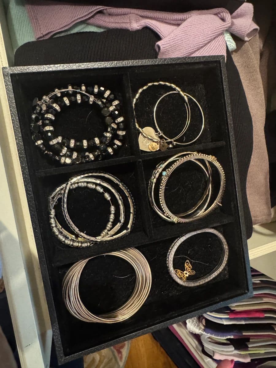 J Elliott Est Sales-Sterling, Jewelry, Cottagecore, Louis Vuitton, Airline Memorabilia, Tools, photo 8