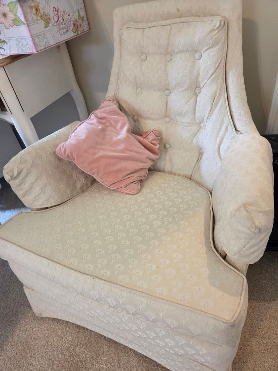 At Home on The Cove: A Blue Moon Estate Sale photo 2