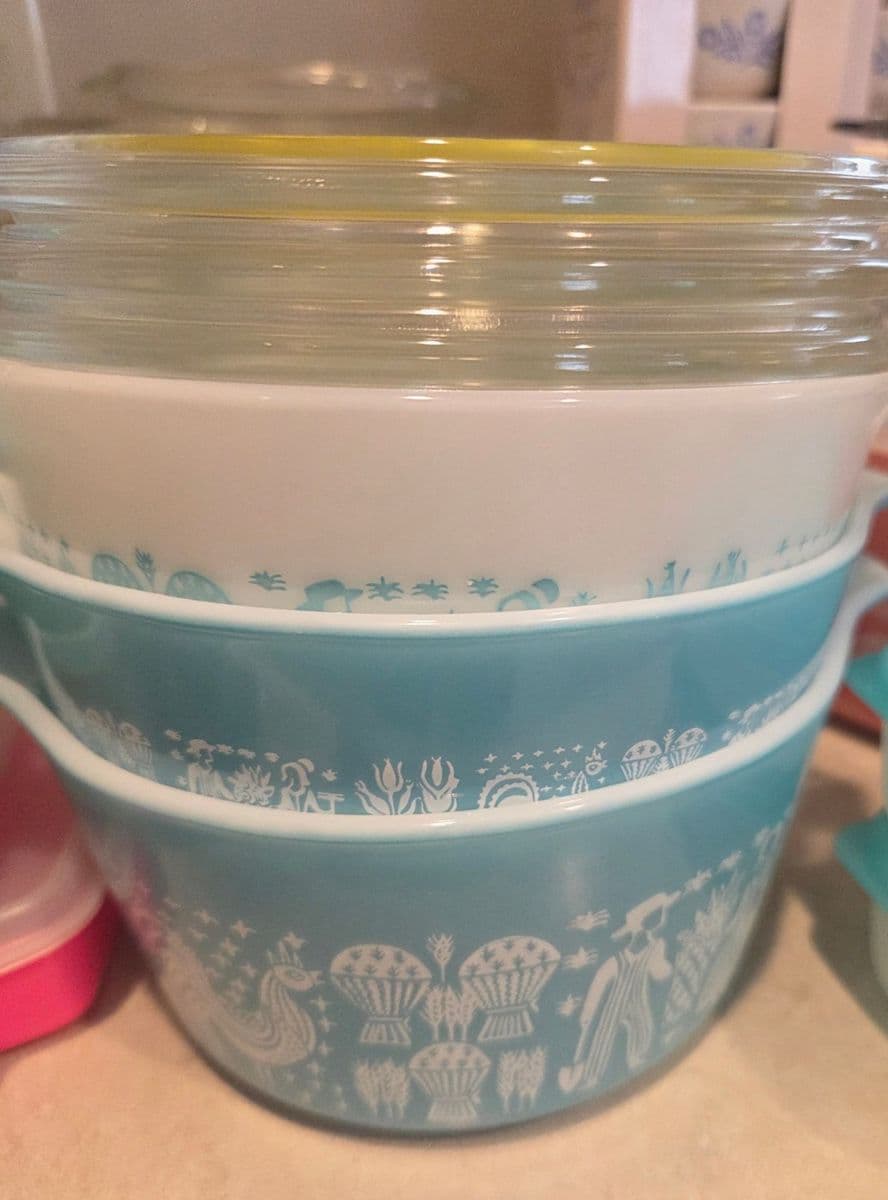 At Home on The Cove: A Blue Moon Estate Sale photo 9