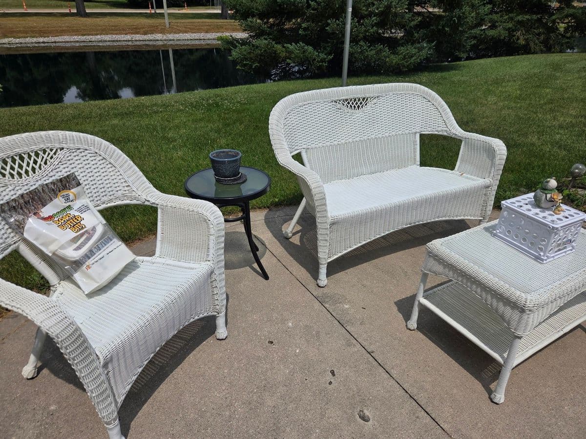 At Home on The Cove: A Blue Moon Estate Sale photo 4