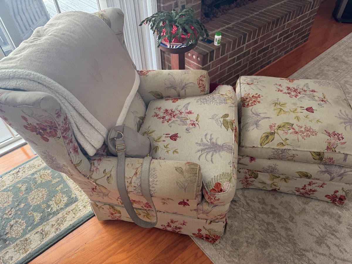 Mike D Estates / Furniture / Collectables / Antiques photo 4