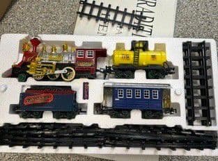 Fox Run Fun Collectibles Blue Moon Estate Sale photo 5