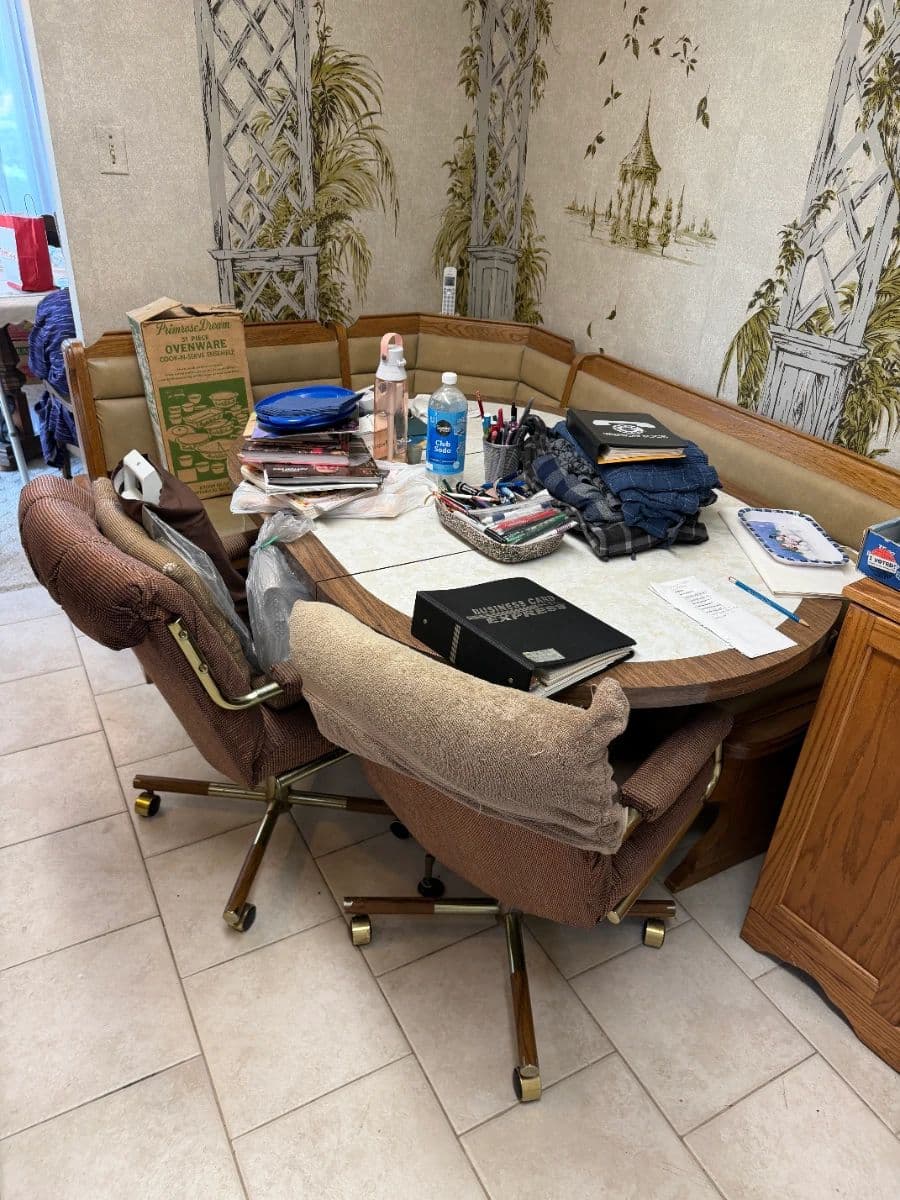 Handy Hickory Hills! Tools, records, jewelry, furniture, kitchen, clothing, decor and more! photo 7