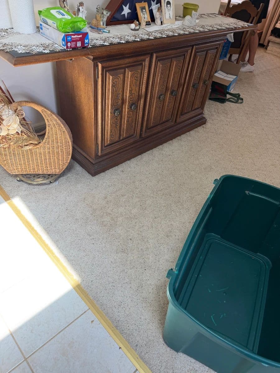 Handy Hickory Hills! Tools, records, jewelry, furniture, kitchen, clothing, decor and more! photo 6