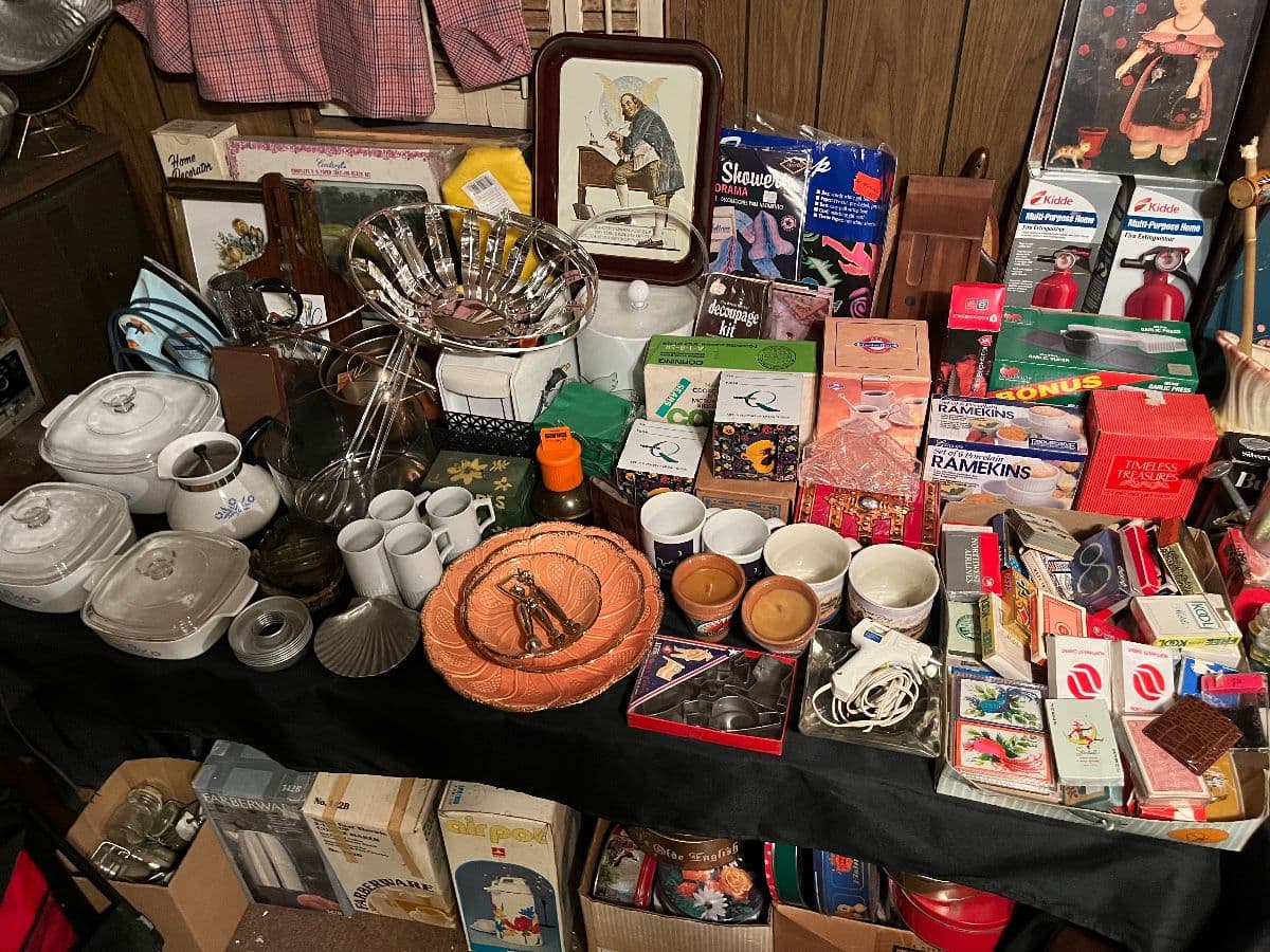 PACKED PACKED PACKED HIGHLAND PARK ESTATE SALE photo 6