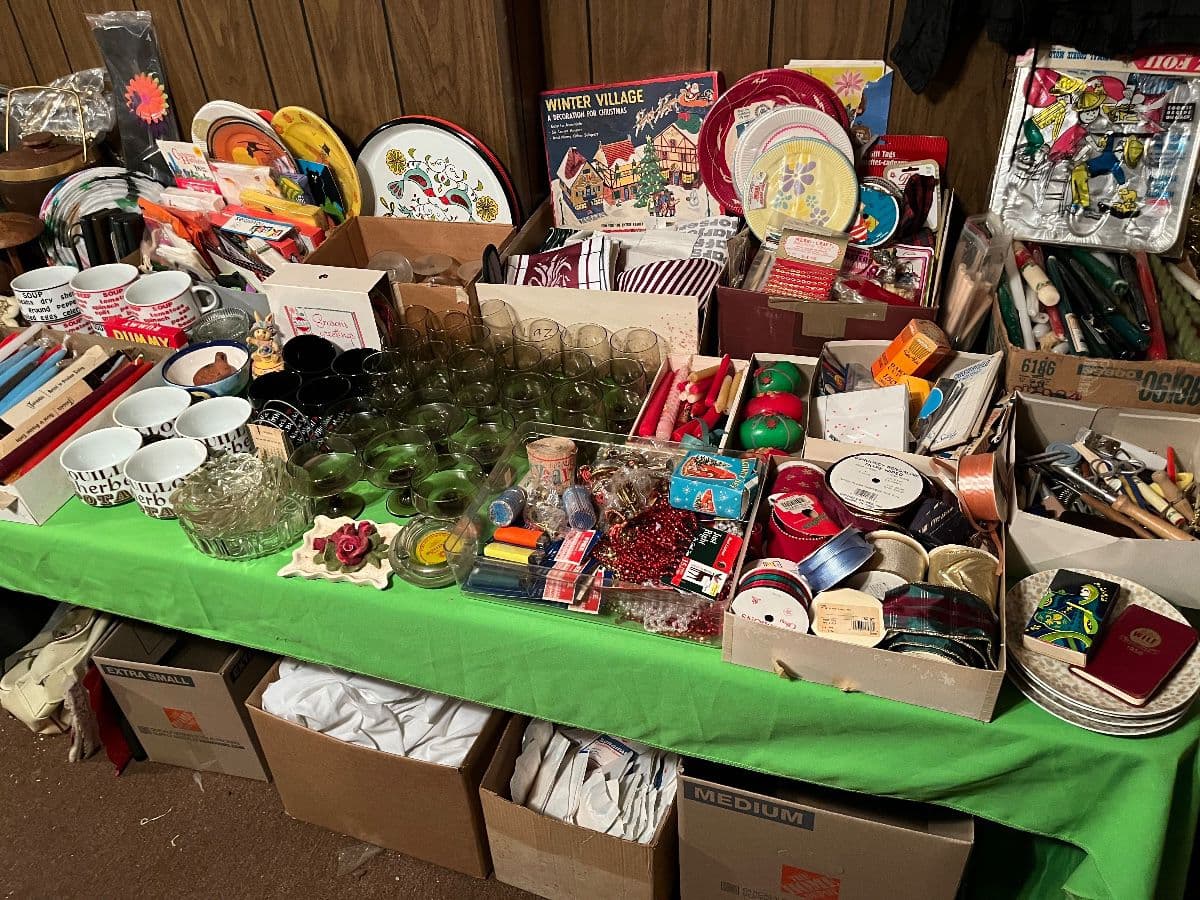 PACKED PACKED PACKED HIGHLAND PARK ESTATE SALE photo 3