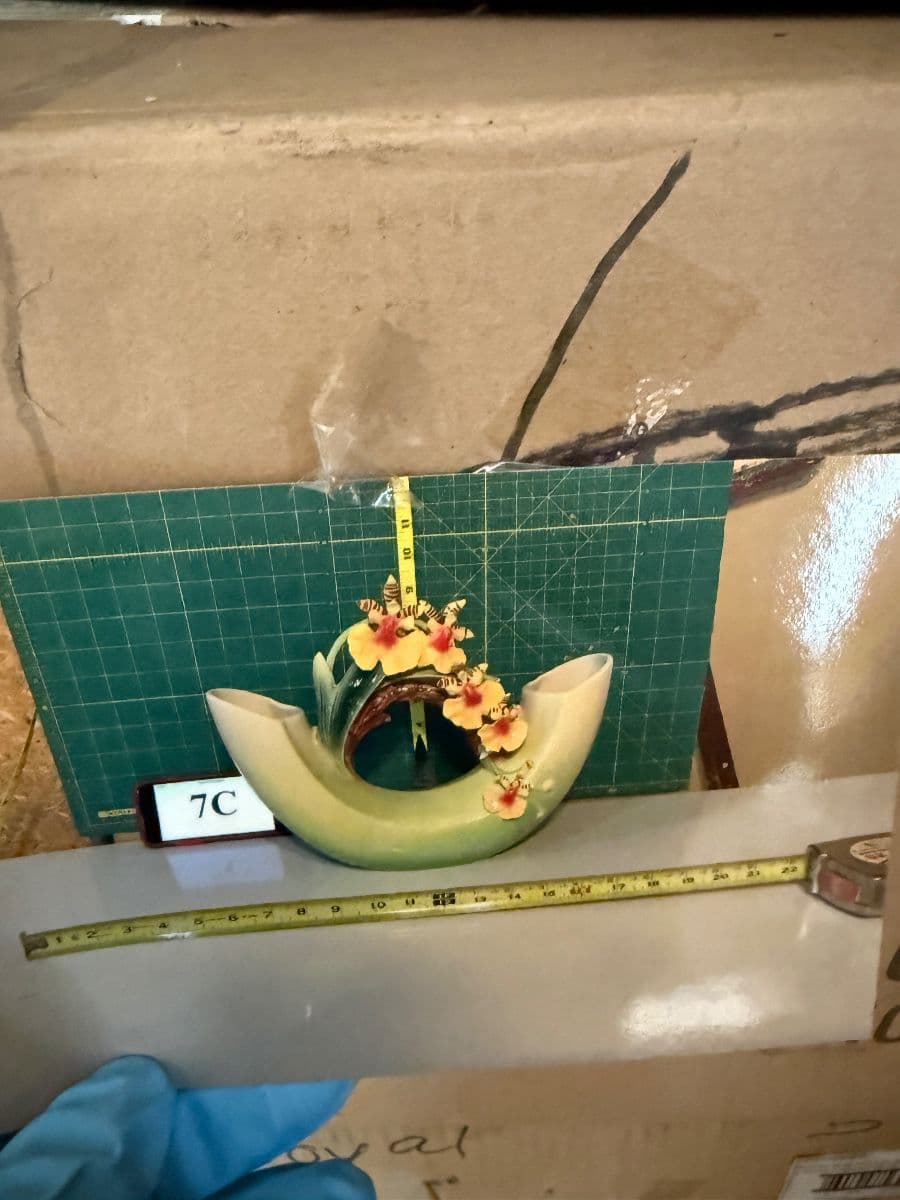 COLLECTOR DIGGER DELIGHT PRIMITIVES ANTIQUES FRANZ VASES DALE TIFFANY PAINTINGS CRYSTAL ASIAN ITEMS photo 5