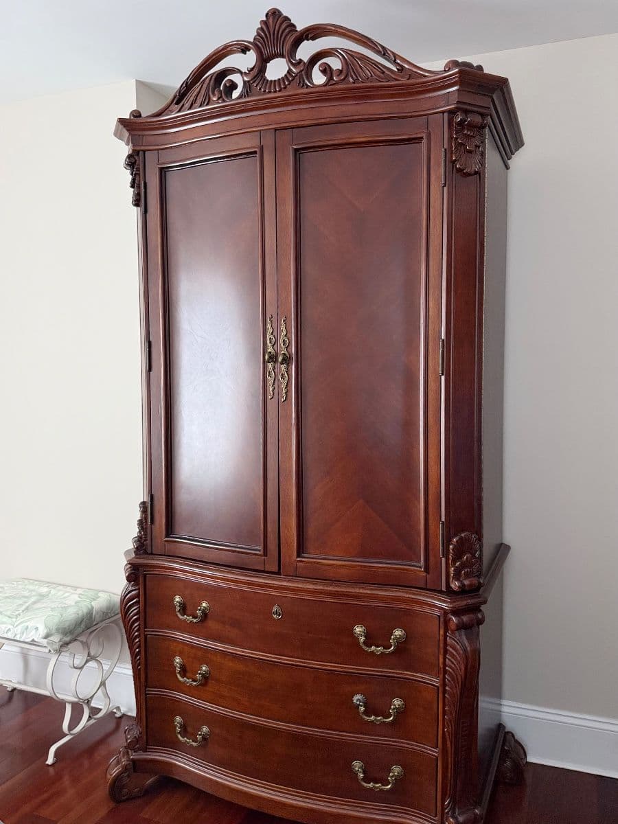 SYOSSET N.Y. Online Auction ESTATE SALE With QUALITY HOME FURNISHINGS & DECOR By Diamond Tag Sales photo 12