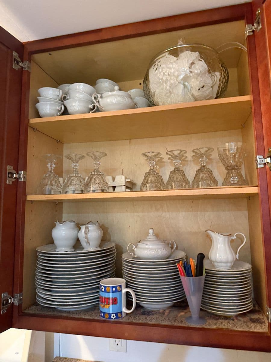 SYOSSET N.Y. Online Auction ESTATE SALE With QUALITY HOME FURNISHINGS & DECOR By Diamond Tag Sales photo 11