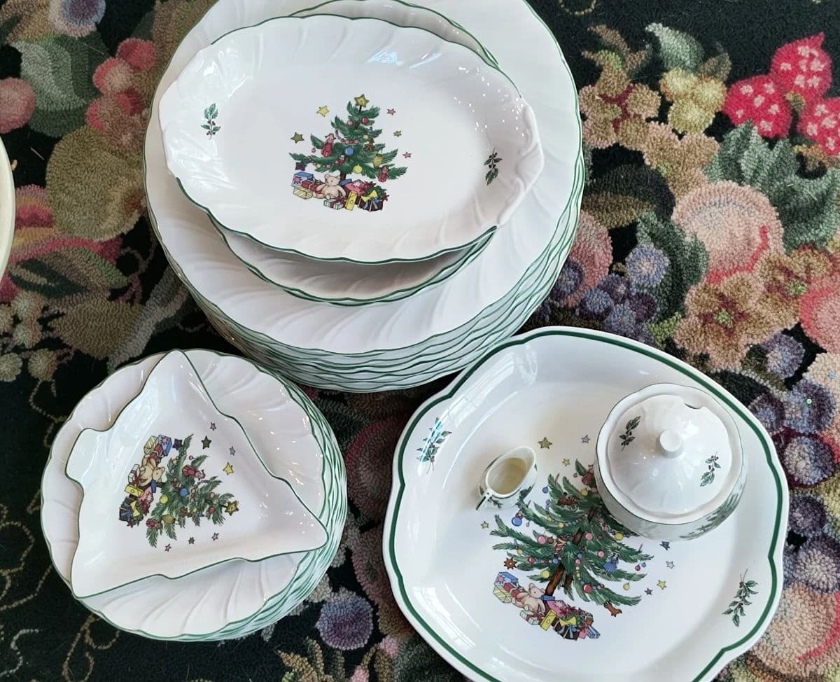 Important Different Estate Tag Sale photo 2