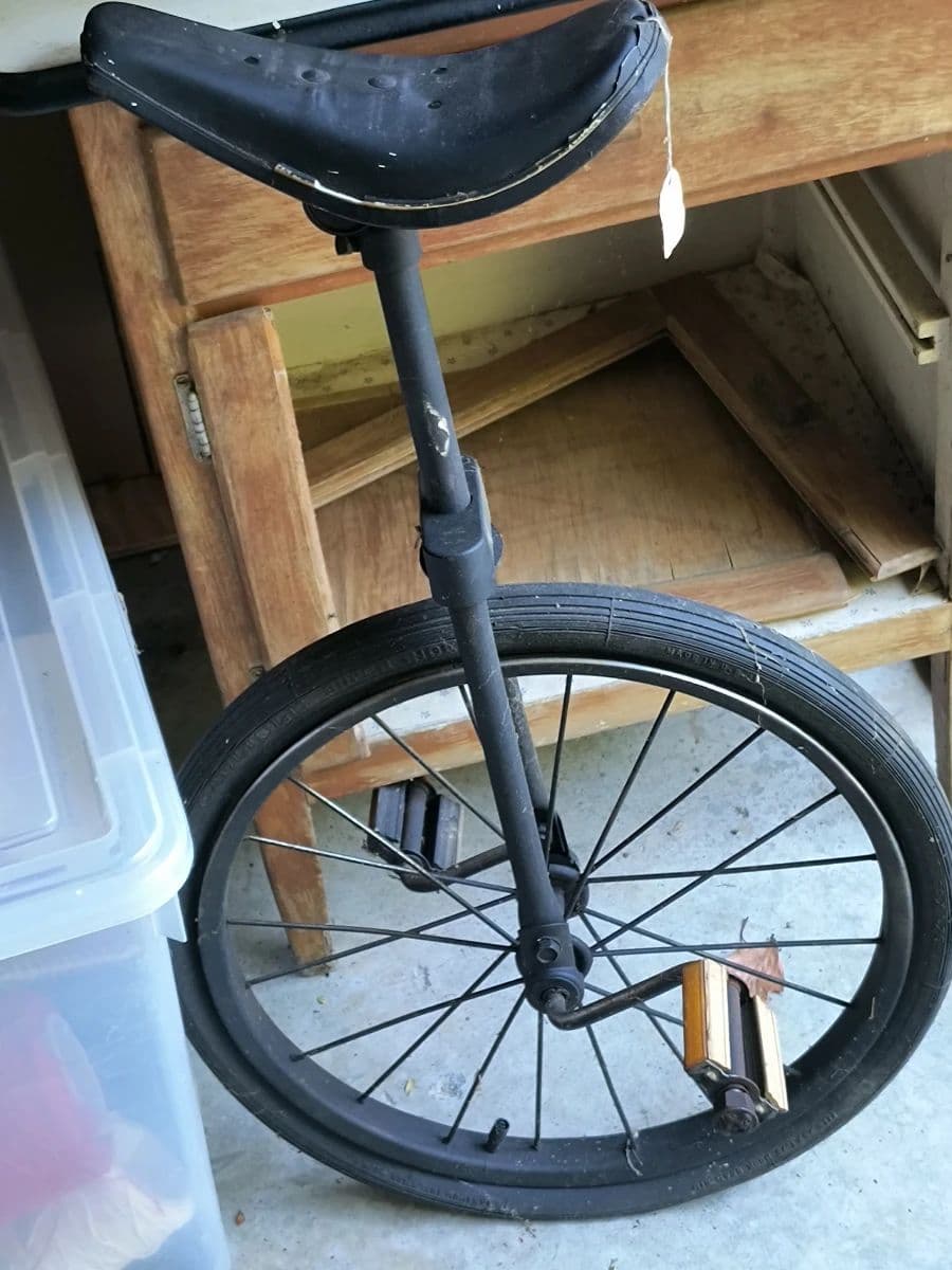Important Different Estate Tag Sale photo 6