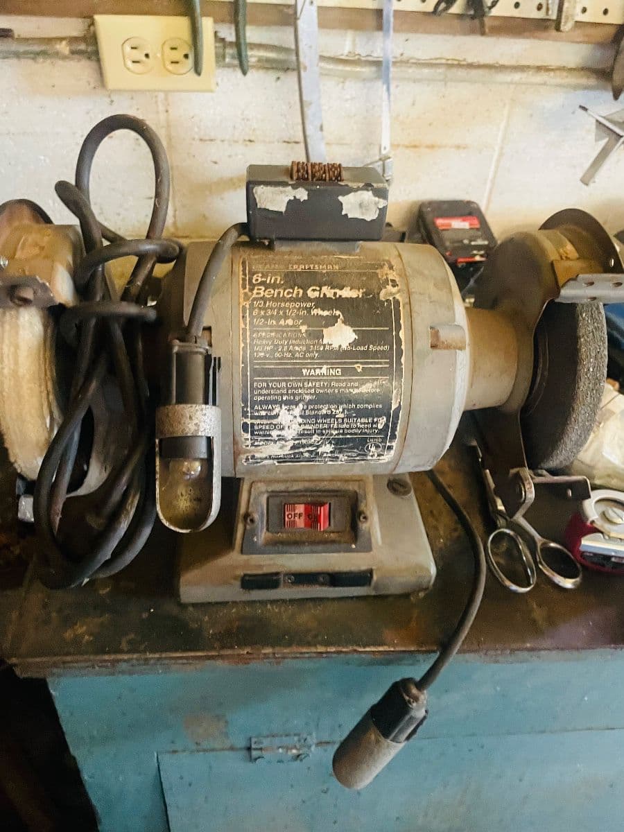 TAYLORSVILLE / BETHLEHEM ESTATE SALE(MASSIVE MACHINE SHOP/ LEATHER MAKING TOOLS/FARMALL TRACTOR) photo 5