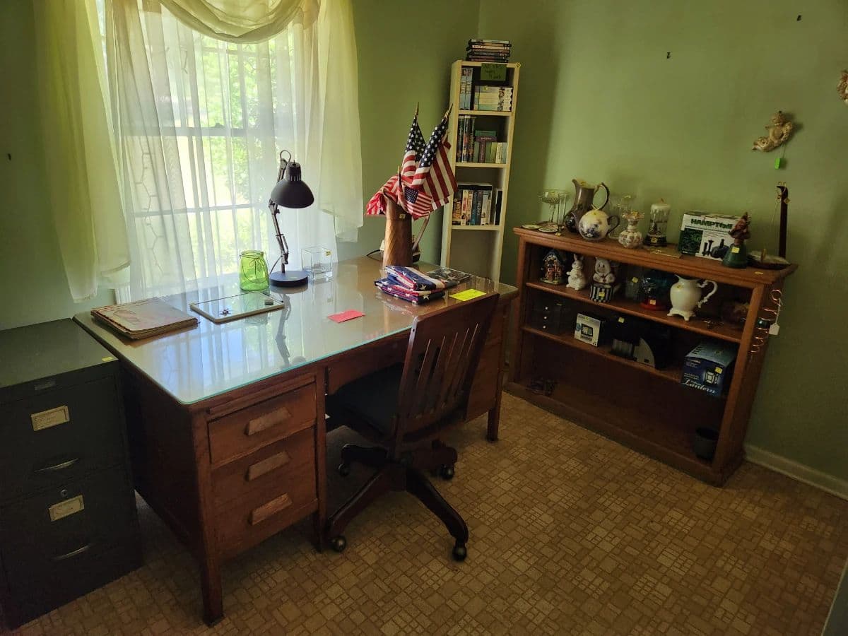 ESTATE SALE – ANTIQUES, VINTAGE TOOLS, ELVIS COLLECTIBLES & MORE! photo 7