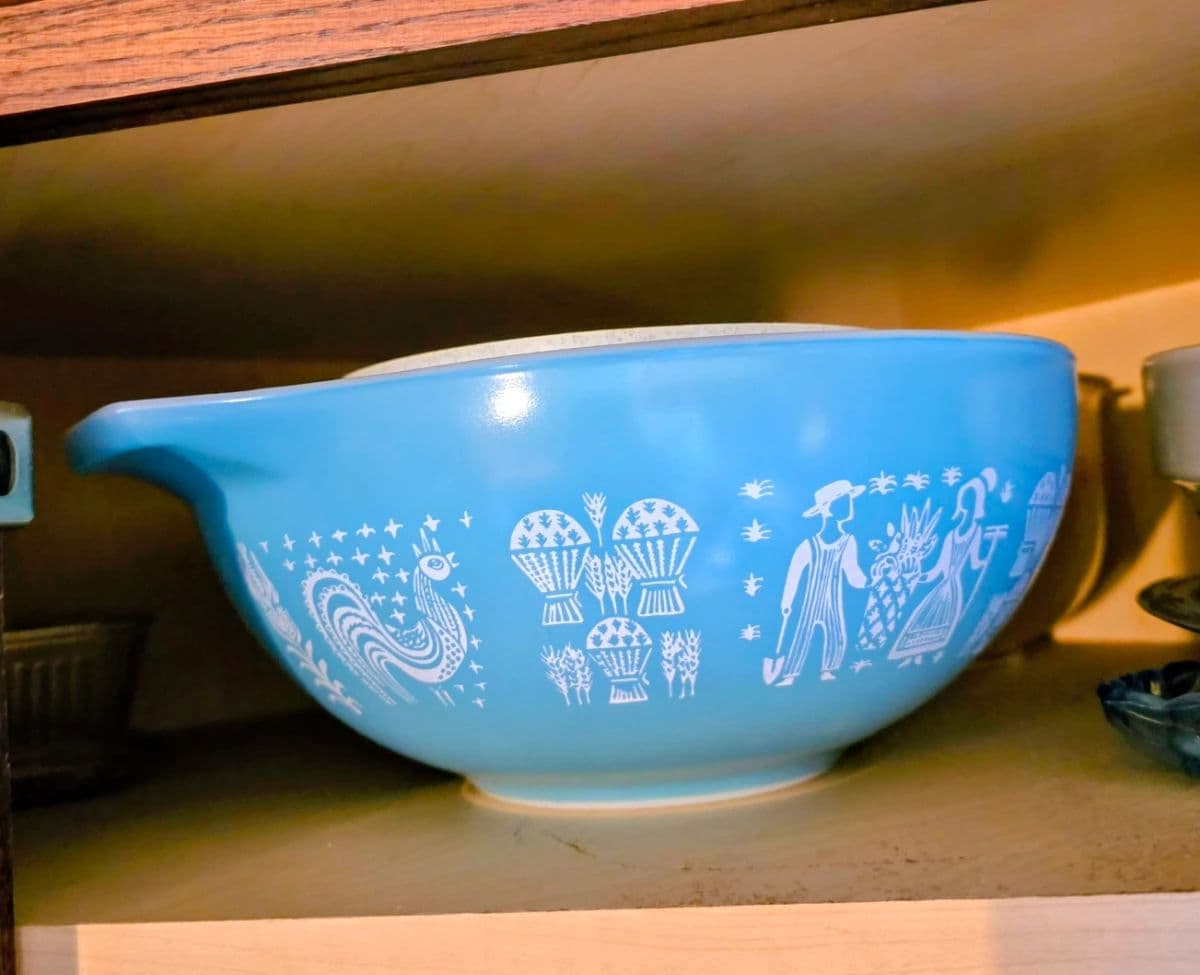 Zion Estate Sale Treasure Hunt photo 3