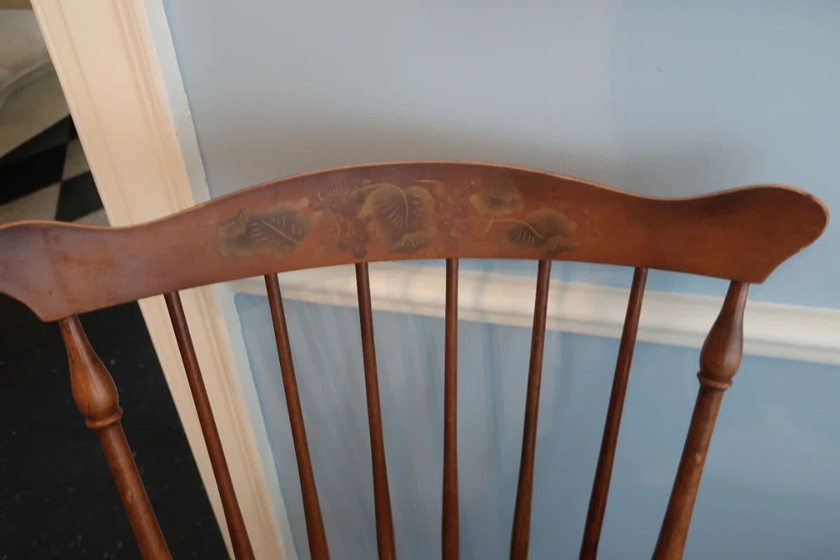 N  &  M  Sales- MCM  furniture,  Kwai  piano, decor, books,  & jewelry photo 9