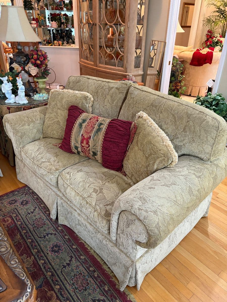 Seymour Showcase Estate Sale photo 4