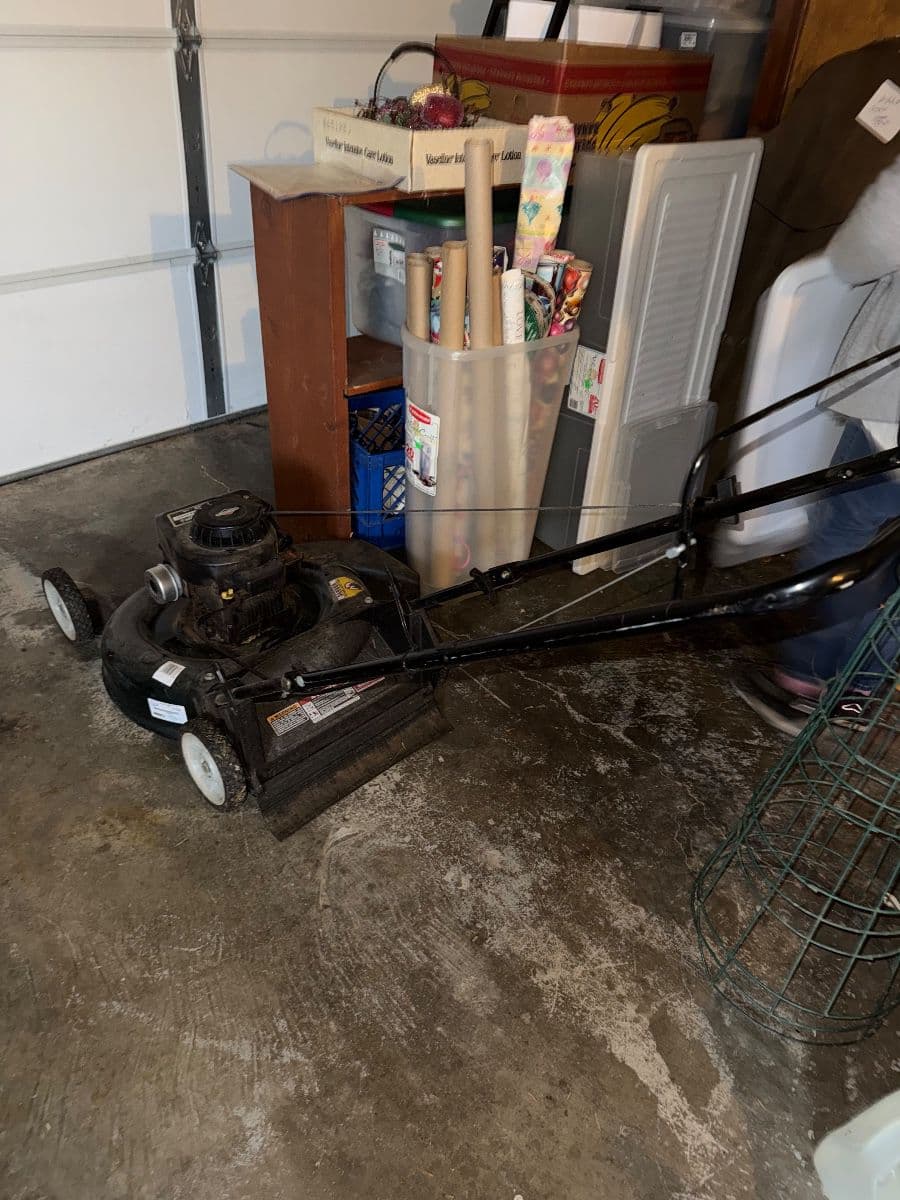 The Rusty Trunk LLC opens to "Treasure Hunters Rejoice" Offsite Estate Sale photo 5