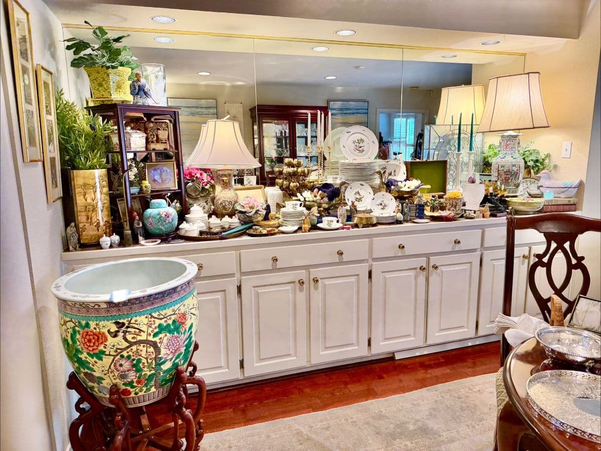 RITZY RIVERCREST HIGHEND HUNTING FISHING & BOUTIQUES CHANEL VINTAGE CHRISTMAS CHINOISERIE! photo 2