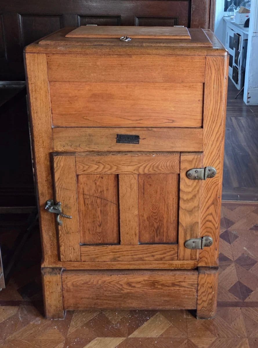 Colossal Old West End Estate Sale Art/Antqs/Jewlry/Vtg&MdnClothes/Books/Kit/Furn/Tools&More!!!!!!!!! photo 7