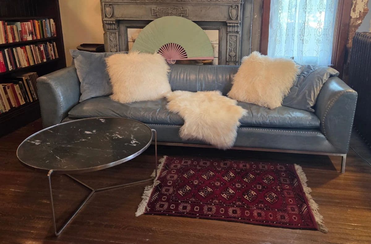 Colossal Old West End Estate Sale Art/Antqs/Jewlry/Vtg&MdnClothes/Books/Kit/Furn/Tools&More!!!!!!!!! photo 2