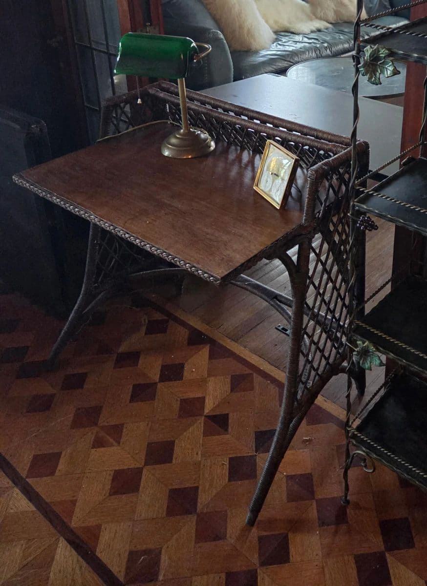 Colossal Old West End Estate Sale Art/Antqs/Jewlry/Vtg&MdnClothes/Books/Kit/Furn/Tools&More!!!!!!!!! photo 9