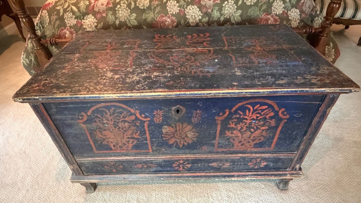 Awesome Fairview Estate! Beautiful Furniture, Vintage, Antique and Collectibles photo 4