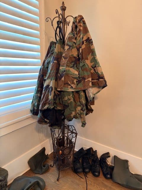 Stunning Brentwood, TN Estate Sale | Designer Furniture, Guitar Collection, Home Gym & More photo 5